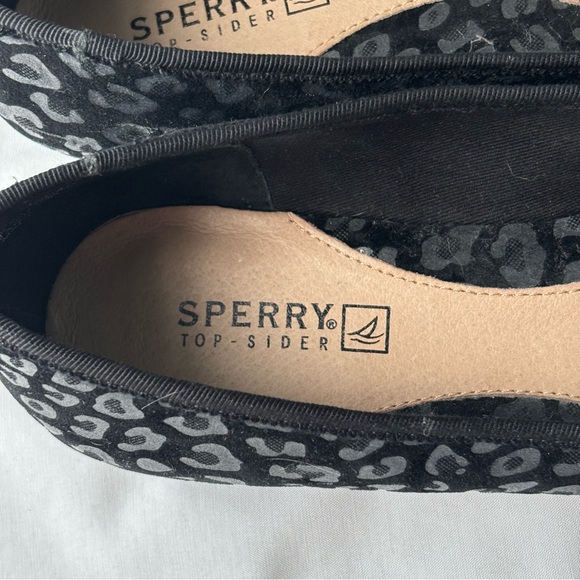 Sperry Linden Black Flats with Animal Print - Picture 5 of 9